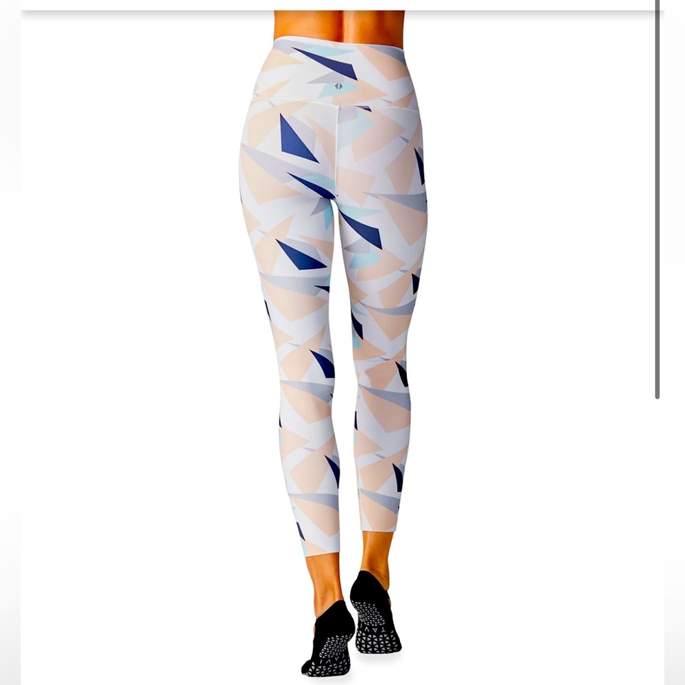 Tavi Noir High Waisted 7/8 Legging - Geo